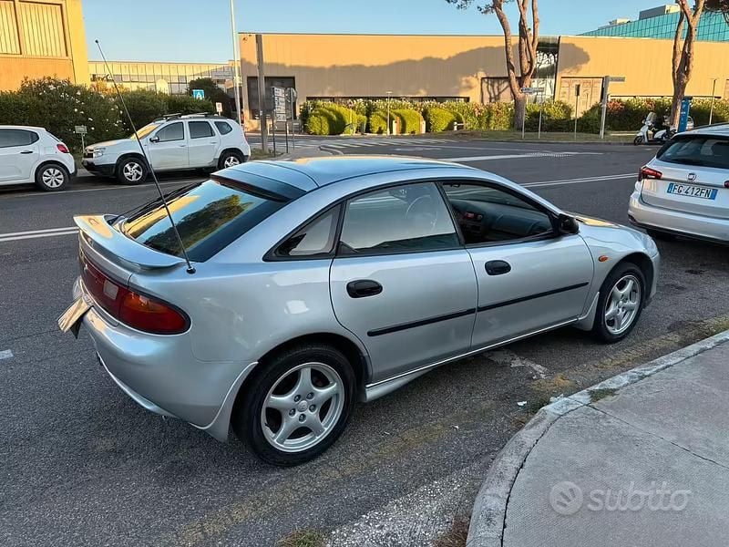 Begagnad Mazda 323F 144 HK (105 kW) 1997 Grå Sportkupé