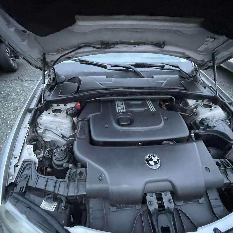 Usata BMW 118 143 CV (105 kW) 2009 Grigio Utilitaria