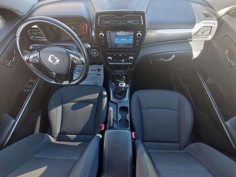 Gebraucht SsangYong Tivoli 136 PS (100 kW) 2021 Rot SUV