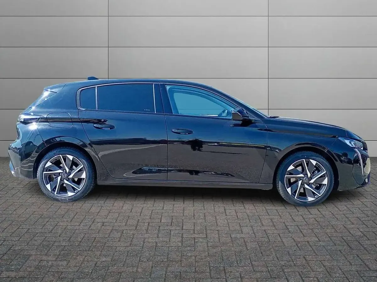 Usata Peugeot 308 Allure 131 CV (96 kW) 2023 Other Utilitaria
