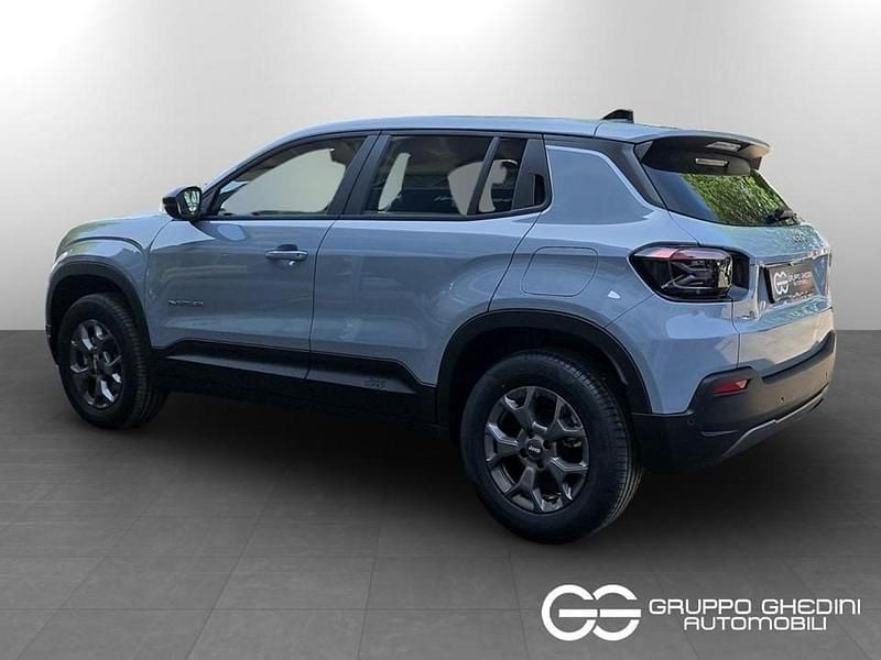 Nuova Jeep Avenger Longitude 101 CV (74 kW) 2026 Grigio SUV