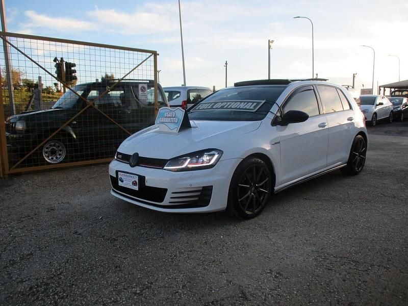 Bianco Usata 2015 VW Golf VII GTI Tre volumi | 14.990 € (Ottimo prezzo) - Immagine 1/4