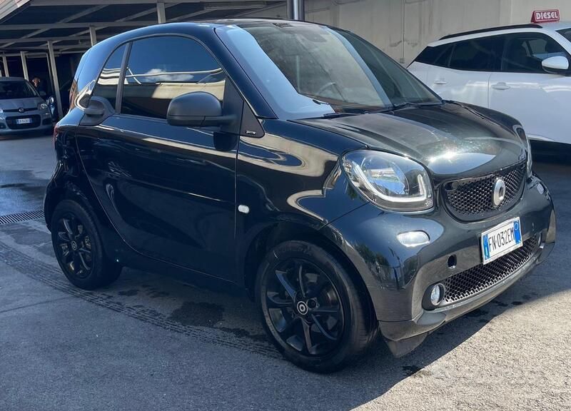 Usata 2018 Smart ForTwo Coupé Coupé | 12.500 € (Buon prezzo) - Immagine 1/4