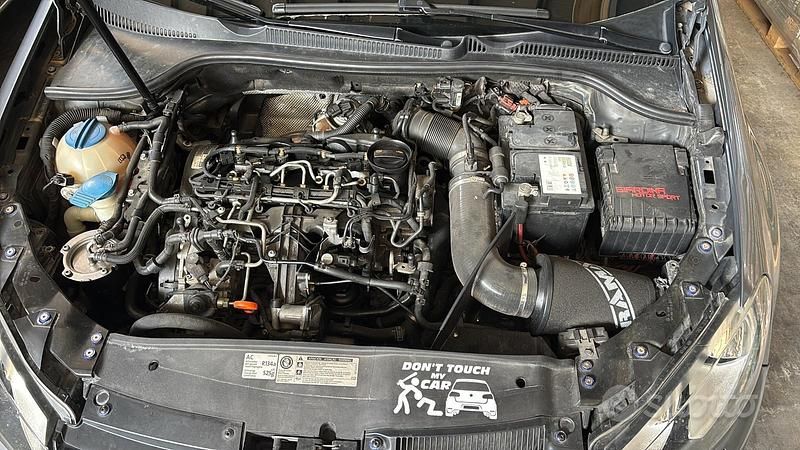 Usata VW Golf VI 140 CV (102 kW) 2011 Grigio Utilitaria