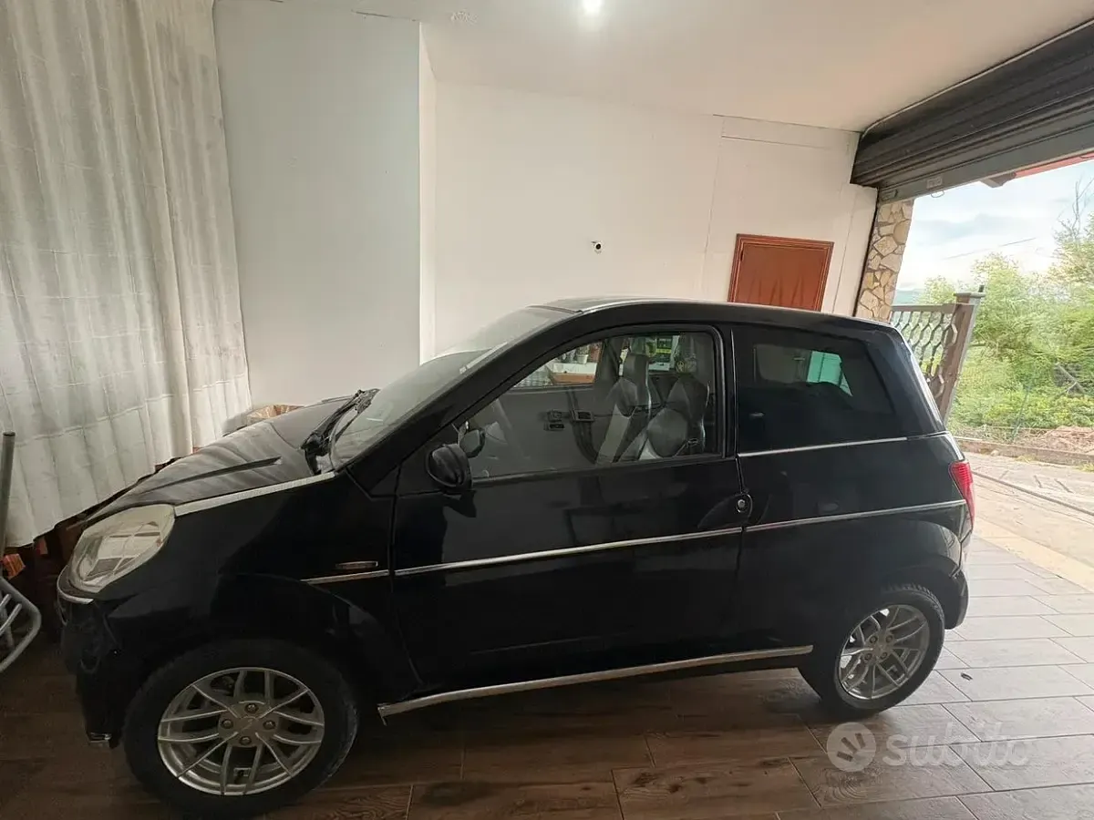 Usata Ligier IXO 5 CV (3 kW) 2012 Nero Utilitaria
