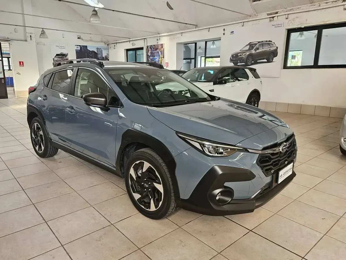 Usata Subaru Crosstrek Premium 136 CV (100 kW) 2024 Offshore blue SUV