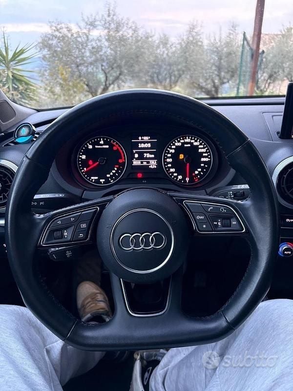 Usata Audi A3 110 CV (80 kW) 2019 Grigio Berlina