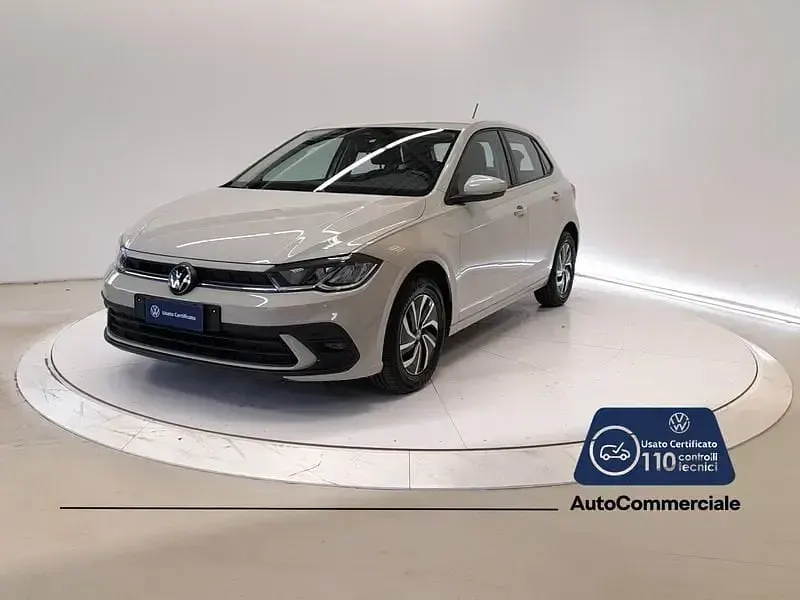 Usata VW Polo Life 95 CV (69 kW) 2023 Beige Utilitaria