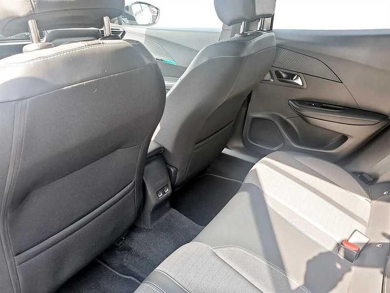 Usata Peugeot 2008 Allure 131 CV (96 kW) 2023 Bianco SUV