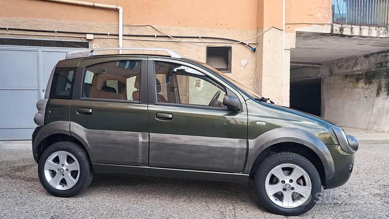 Occasion Fiat Panda 4x4 Cross 2009 Vert Citadine