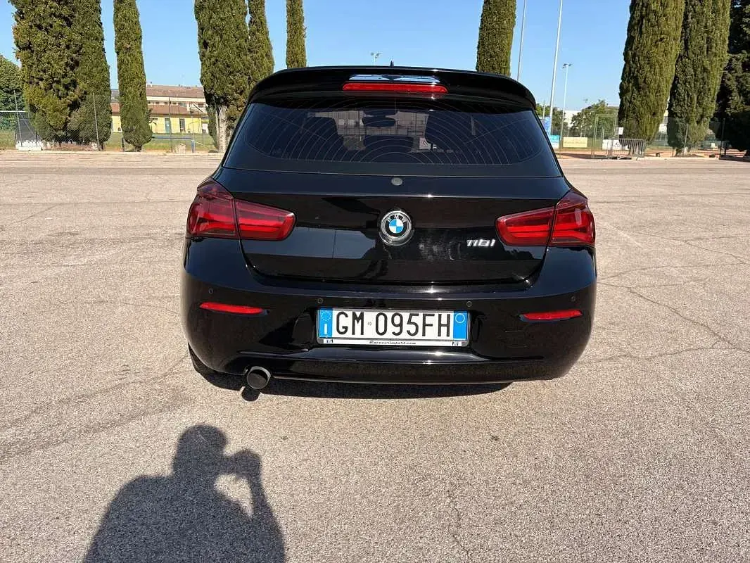 Usata BMW 118 Advantage 136 CV (100 kW) 2019 Nero Utilitaria