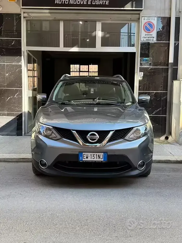 Usata Nissan Qashqai Tekna 131 CV (96 kW) 2014 Grigio SUV