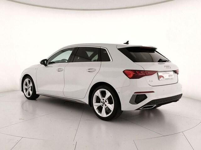 Usata Audi A3 S-Line 116 CV (85 kW) 2024 Bianco ghiaccio metallizzato Berlina