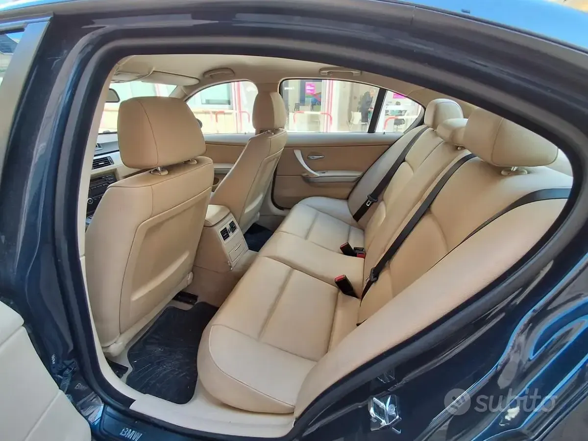 Usata BMW 320 Efficient Dynamics 177 CV (130 kW) 2008 Bluazzurro Berlina