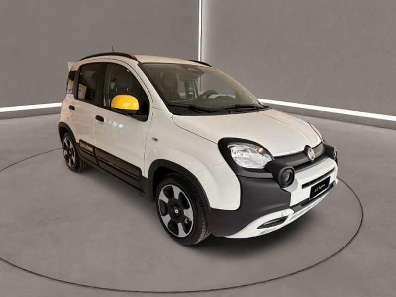 Usata Fiat Panda Cross Cross 69 CV (50 kW) 2024 Bianco Utilitaria