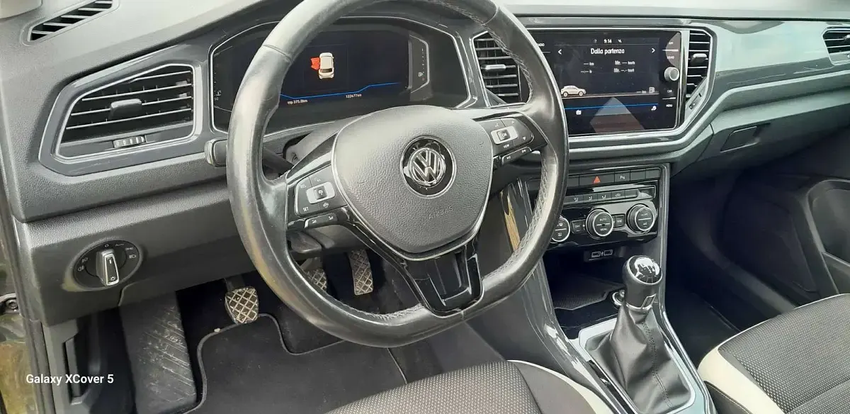 Usata VW T-Roc Advance 116 CV (85 kW) 2019 Grigio SUV