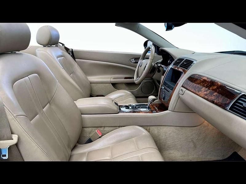 Usata Jaguar XK 256 CV (188 kW) 2008 Nero metallizzato Cabrio