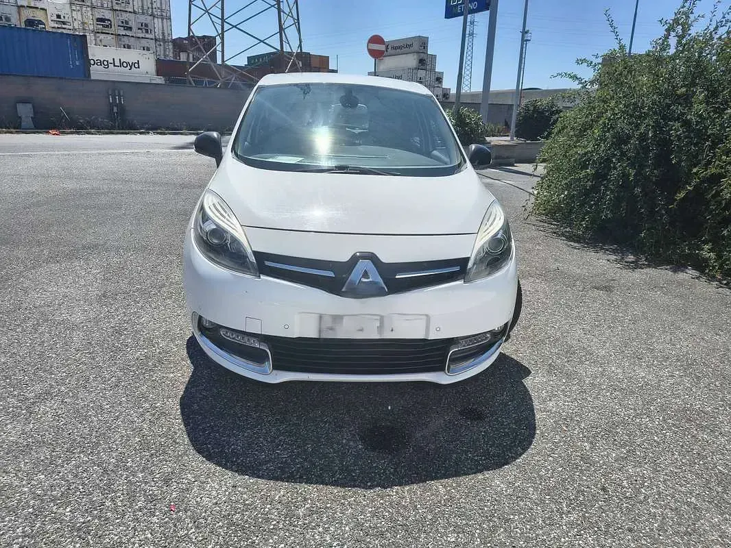 Usata Renault Scénic III Bose Edition 110 CV (80 kW) 2015 Bianco Monovolume