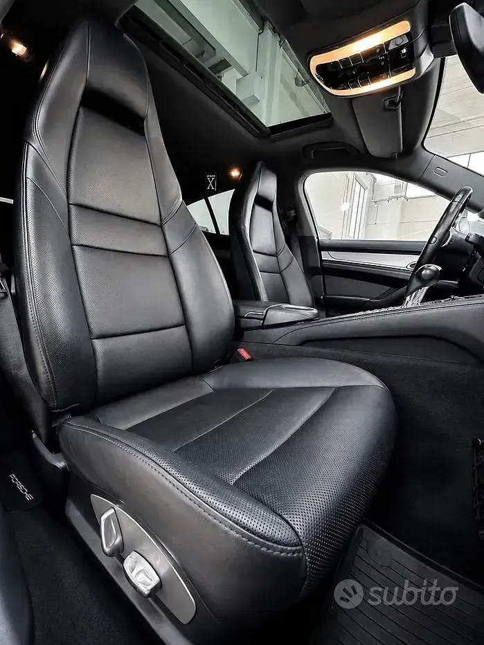 Usata Porsche Panamera 300 CV (220 kW) 2012 Bianco Utilitaria
