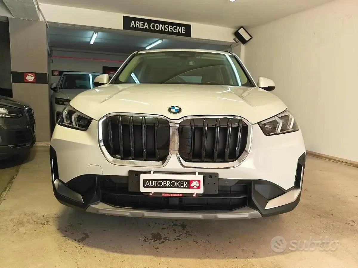 Begagnad BMW X1 Comfort Edition 150 HK (110 kW) 2023 Vit SUV