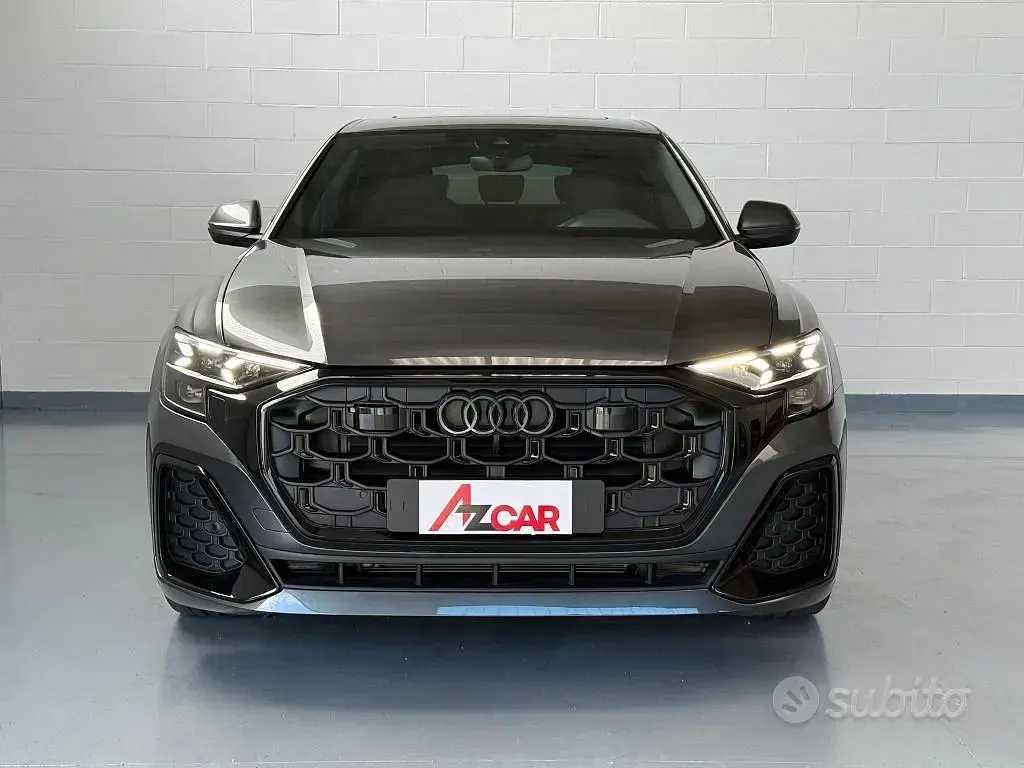 Nuova Audi Q8 S-Line 286 CV (210 kW) 2026 Grigio daytona perla SUV