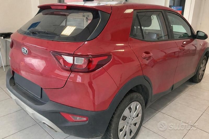Usata Kia Stonic Urban 110 CV (80 kW) 2018 Rosso SUV
