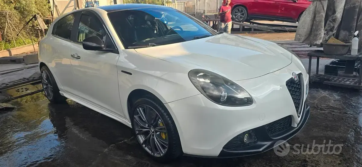 Usata Alfa Romeo Giulietta 140 CV (102 kW) 2011 Utilitaria