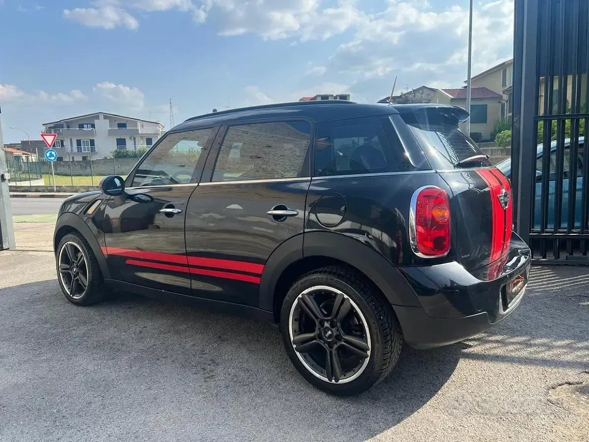 Usata Mini Cooper D Countryman 111 CV (81 kW) 2011 Nero SUV