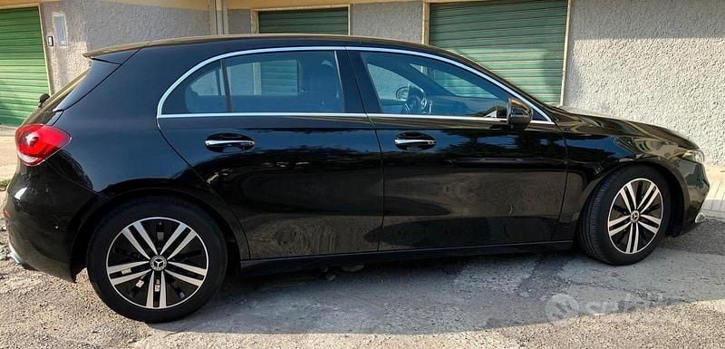 Usata Mercedes A180 Prestige 116 CV (85 kW) 2022 Nero Berlina