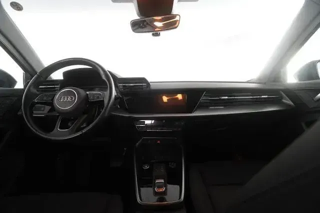 Usata Audi A3 e-tron 110 CV (80 kW) 2022 Blu Utilitaria
