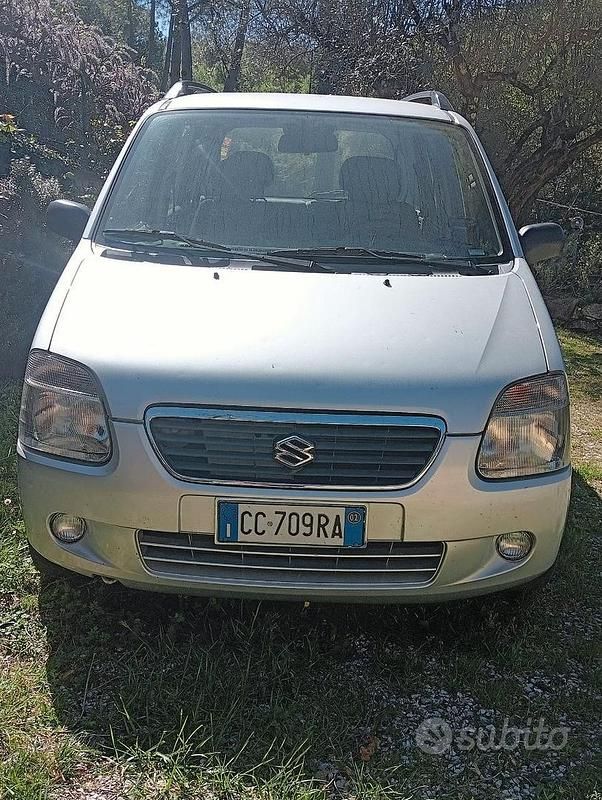 Usata Suzuki Wagon R+ 76 CV (55 kW) 2002 Grigio Monovolume
