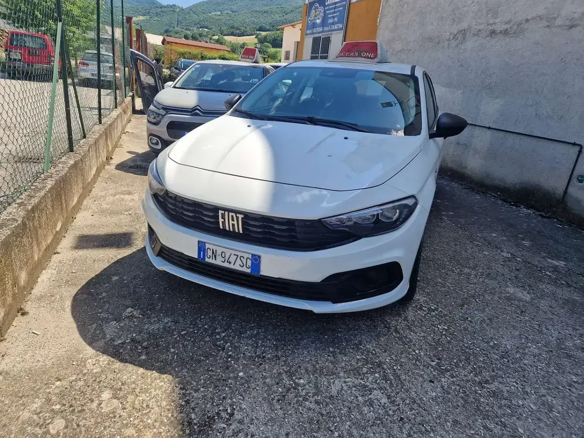 Usata Fiat Tipo 131 CV (96 kW) 2023 Bianco Station wagon