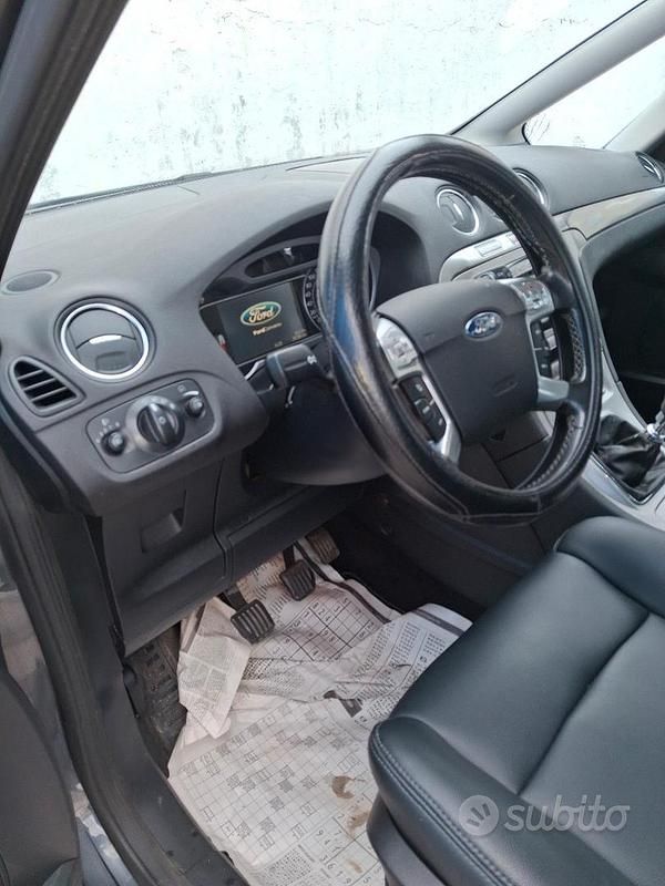 Usata Ford S-MAX 2008 Blu Monovolume