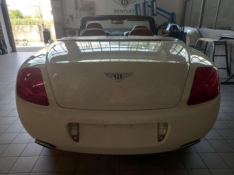 Usata Bentley Continental GT Convertible 560 CV (411 kW) 2008 Bianco Cabrio