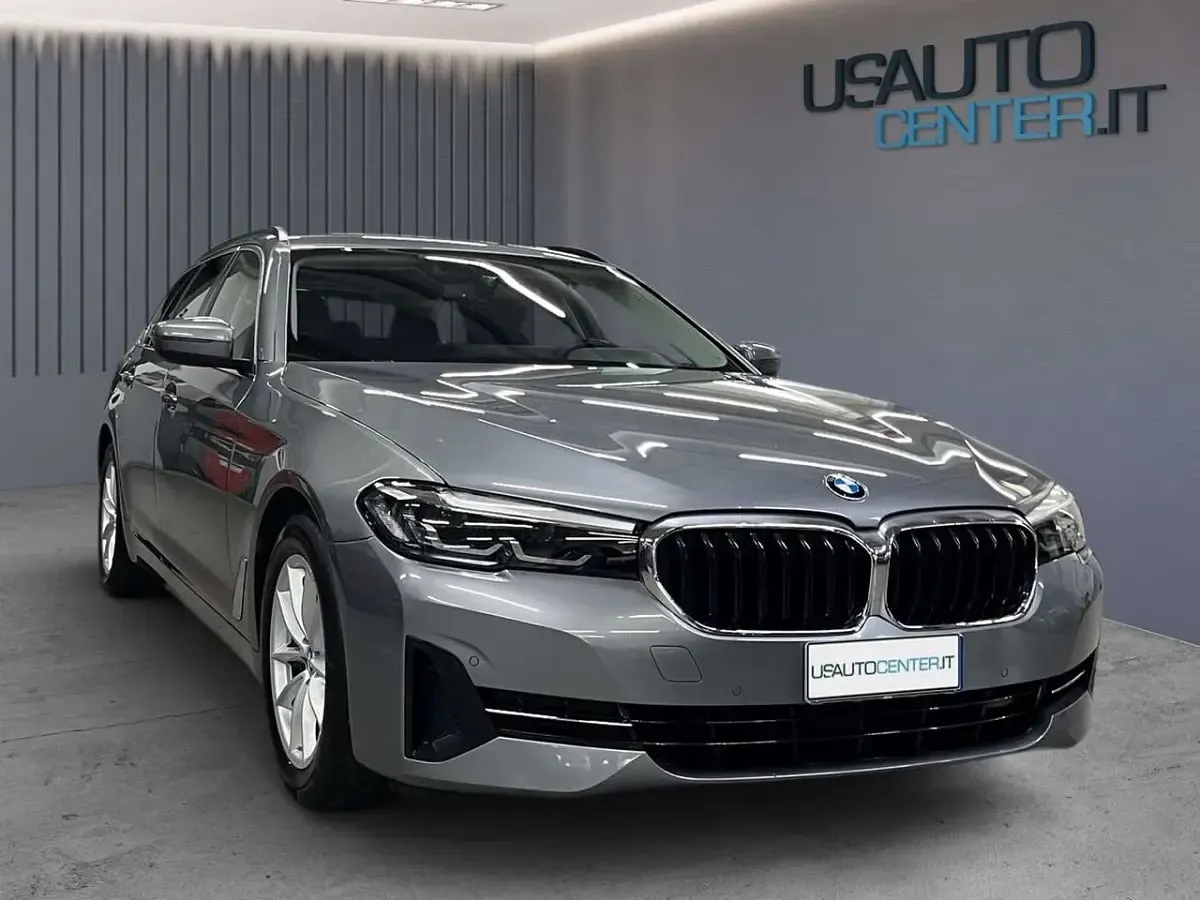 Usata BMW 518 150 CV (110 kW) 2022 Grigio Station wagon