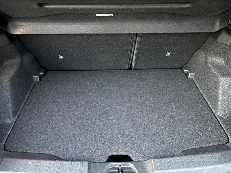 Usata Jeep Avenger Altitude 101 CV (74 kW) 2024 Nero SUV