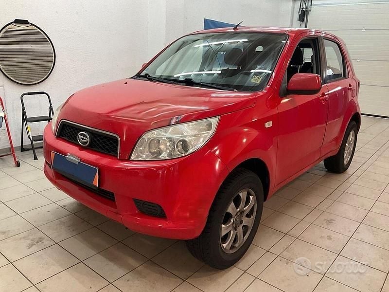 Usata Daihatsu Terios 105 CV (77 kW) 2007 Rosso SUV