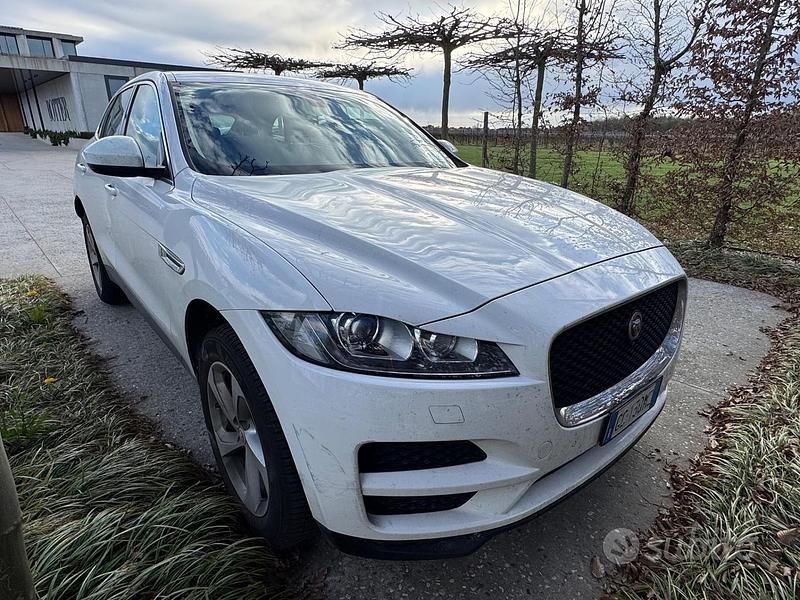 Usata Jaguar F-Pace Prestige 180 CV (132 kW) 2021 Bianco SUV
