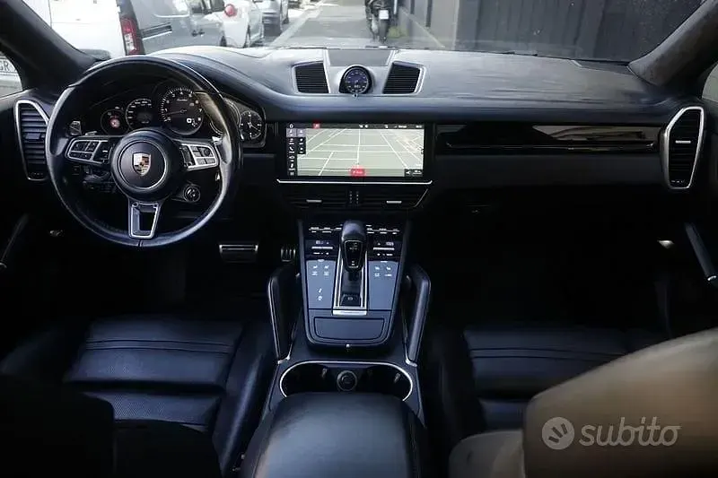 Usata Porsche Cayenne 549 CV (403 kW) 2019 Nero SUV