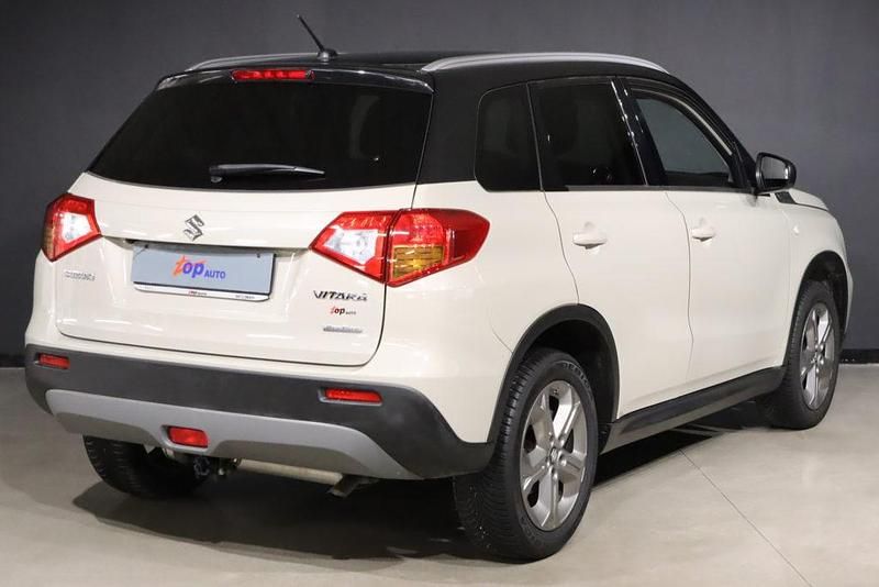 Second-hand Suzuki Vitara 120 CP (88 kW) 2017 Bej Berlinǎ