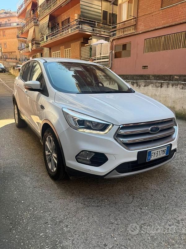 Usata Ford Kuga S 120 CV (88 kW) 2019 Bianco SUV