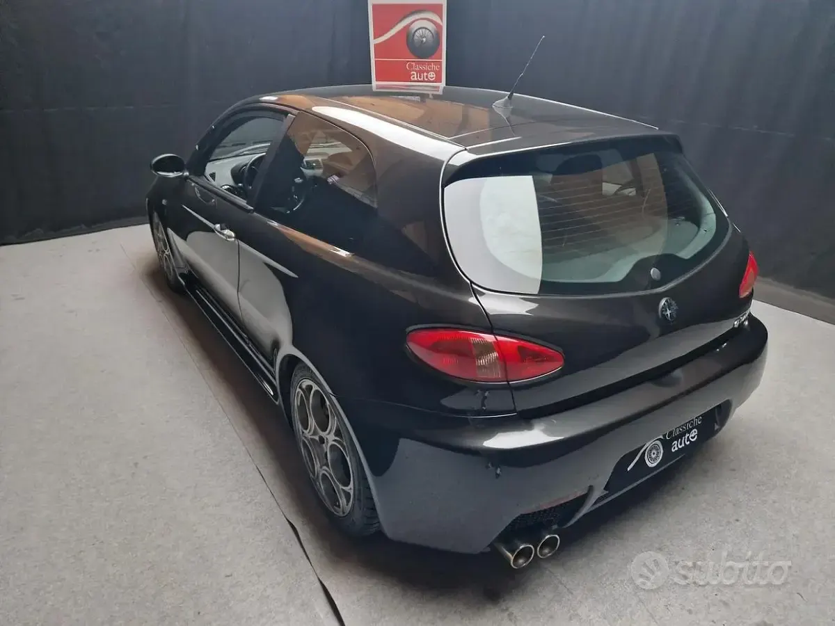 Usata Alfa Romeo 147 GTA 250 CV (183 kW) 2004 Nero Utilitaria