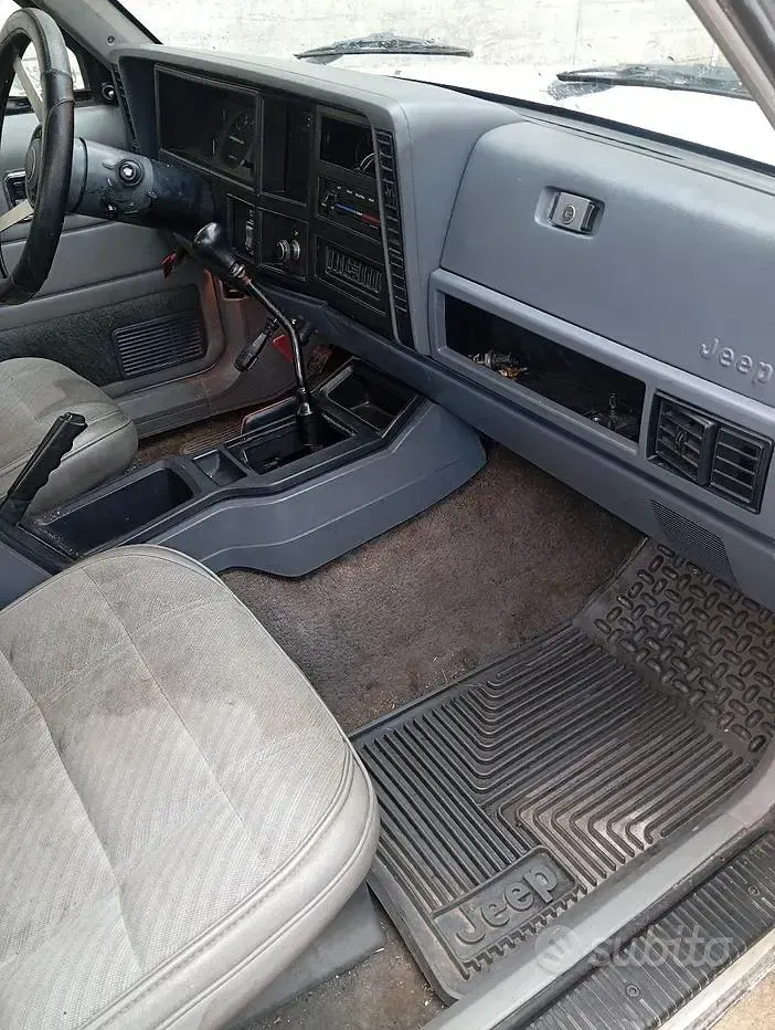 Usata Jeep Cherokee 200 CV (147 kW) 1990 Bianco SUV