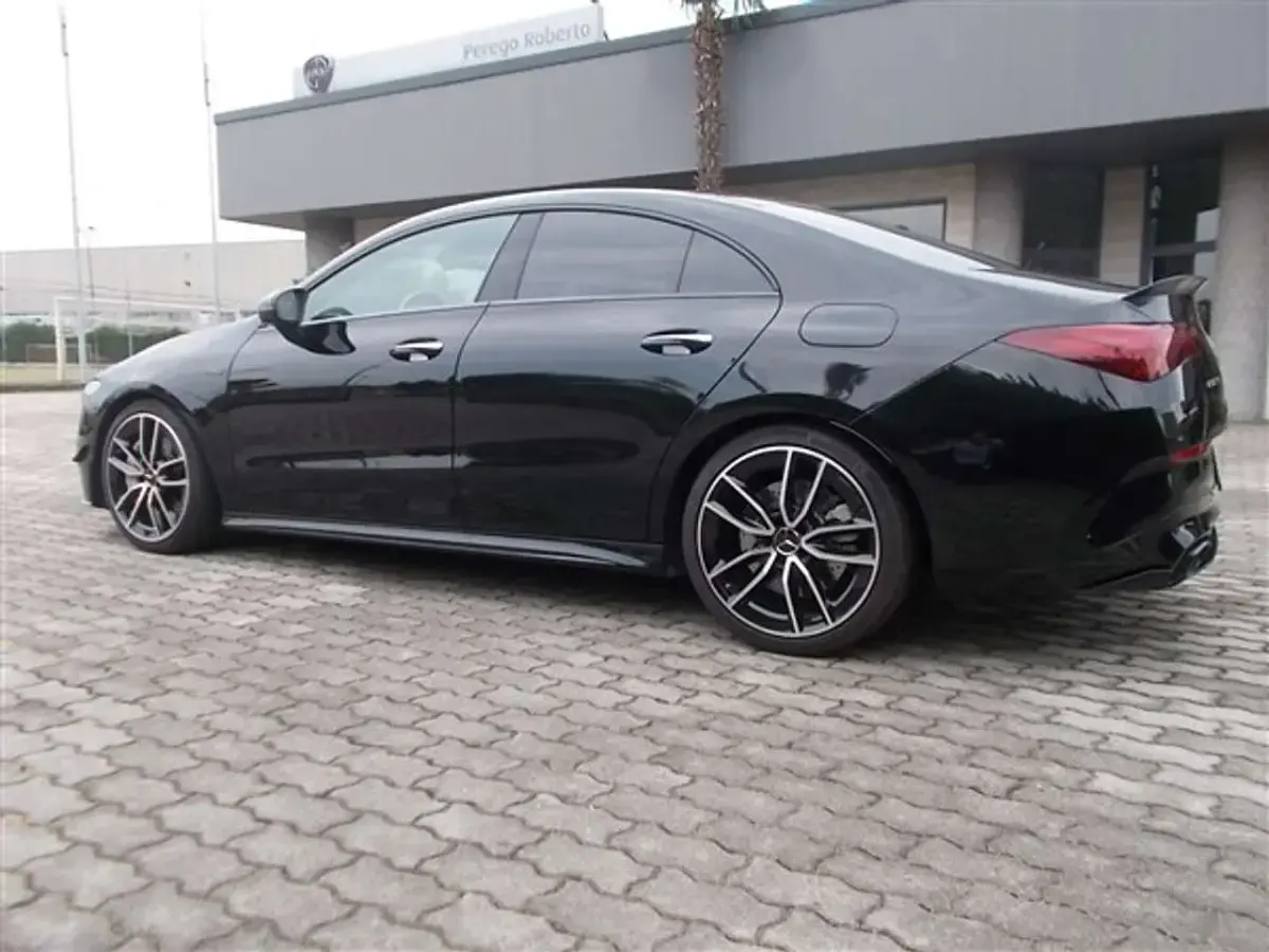 Usata Mercedes CLA35 AMG Premium Plus 306 CV (225 kW) 2024 Nero cosmo Coupé