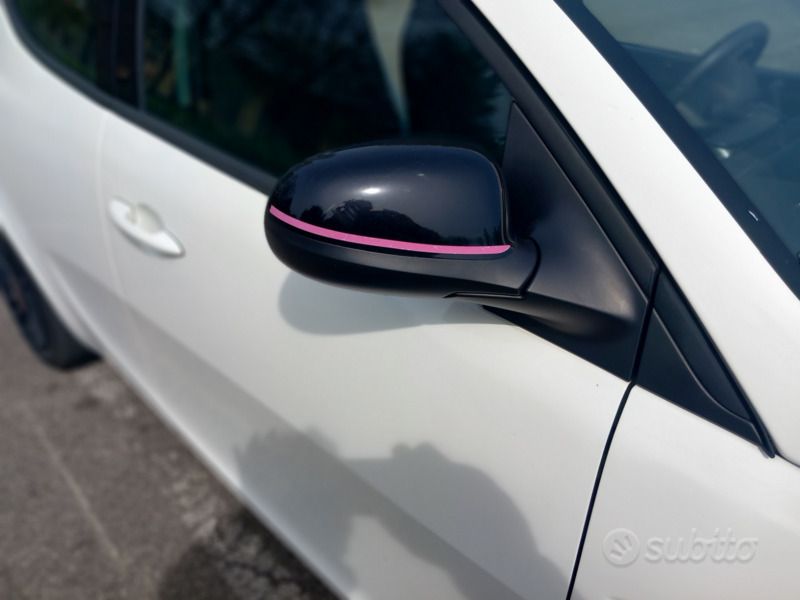 Usata Lancia Ypsilon 69 CV (50 kW) 2014 Bianco Utilitaria