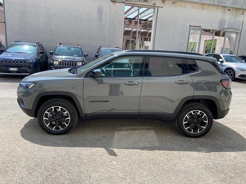 Usata Jeep Compass 240 CV (176 kW) 2024 Grigio SUV