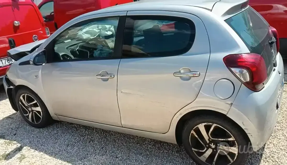 Usata Peugeot 108 72 CV (52 kW) 2019 Grigio Berlina