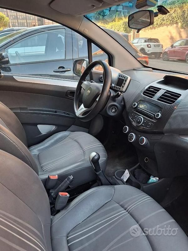 Usata Chevrolet Spark 68 CV (50 kW) 2013 Bianco Utilitaria