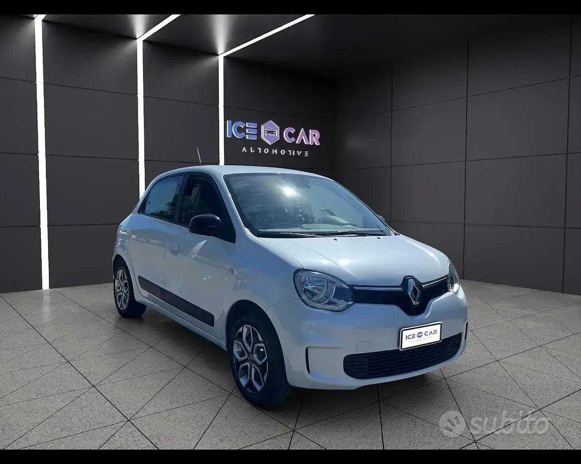 Usata Renault Twingo Equilibre 30 kW (42 CV) 2023 Bianco Utilitaria