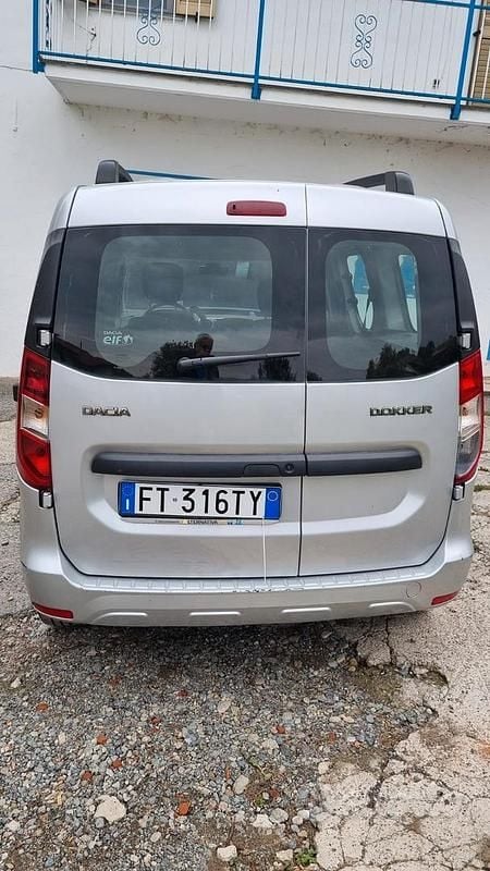 Usata Dacia Dokker 95 CV (69 kW) 2018 Grigio Monovolume